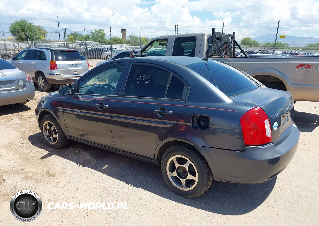 2009 Hyundai Accent Gls VIN:KMHCN46C39U370559 - 3