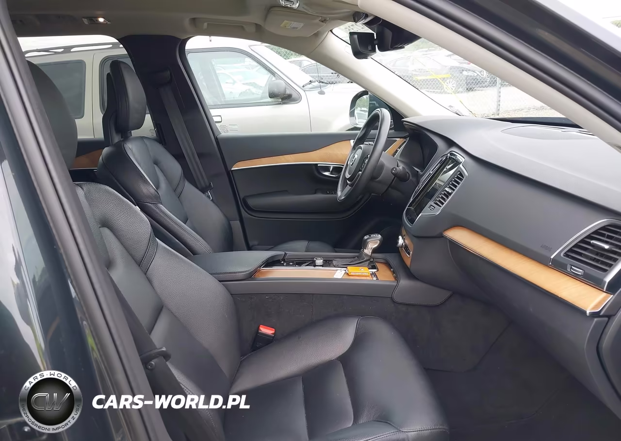 2022 Volvo Xc90 T6 Momentum 7 Passenger VIN:YV4A22PK3N1784996 - 5