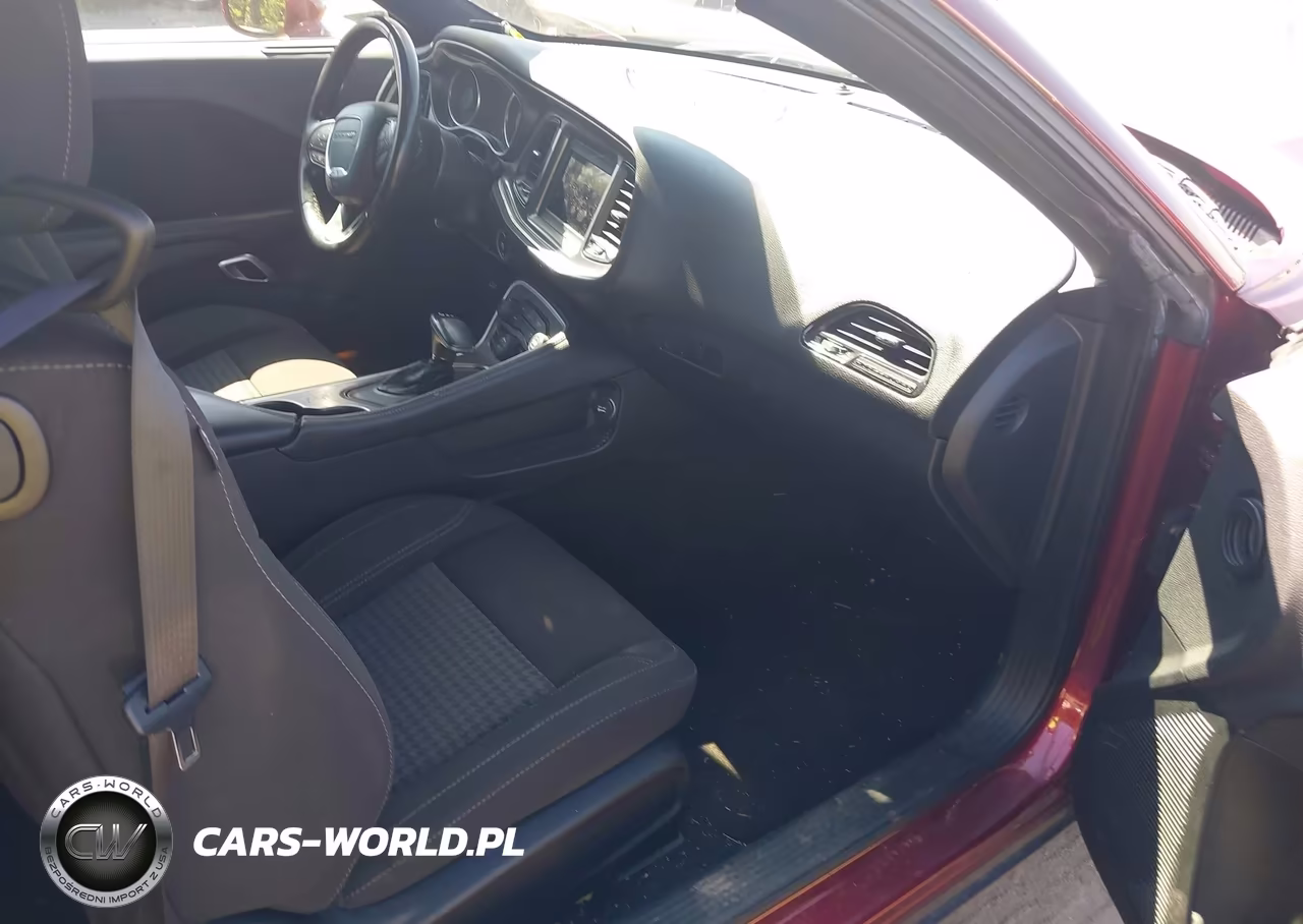 2020 Dodge Challenger Sxt VIN:2C3CDZAG3LH206774 - 5