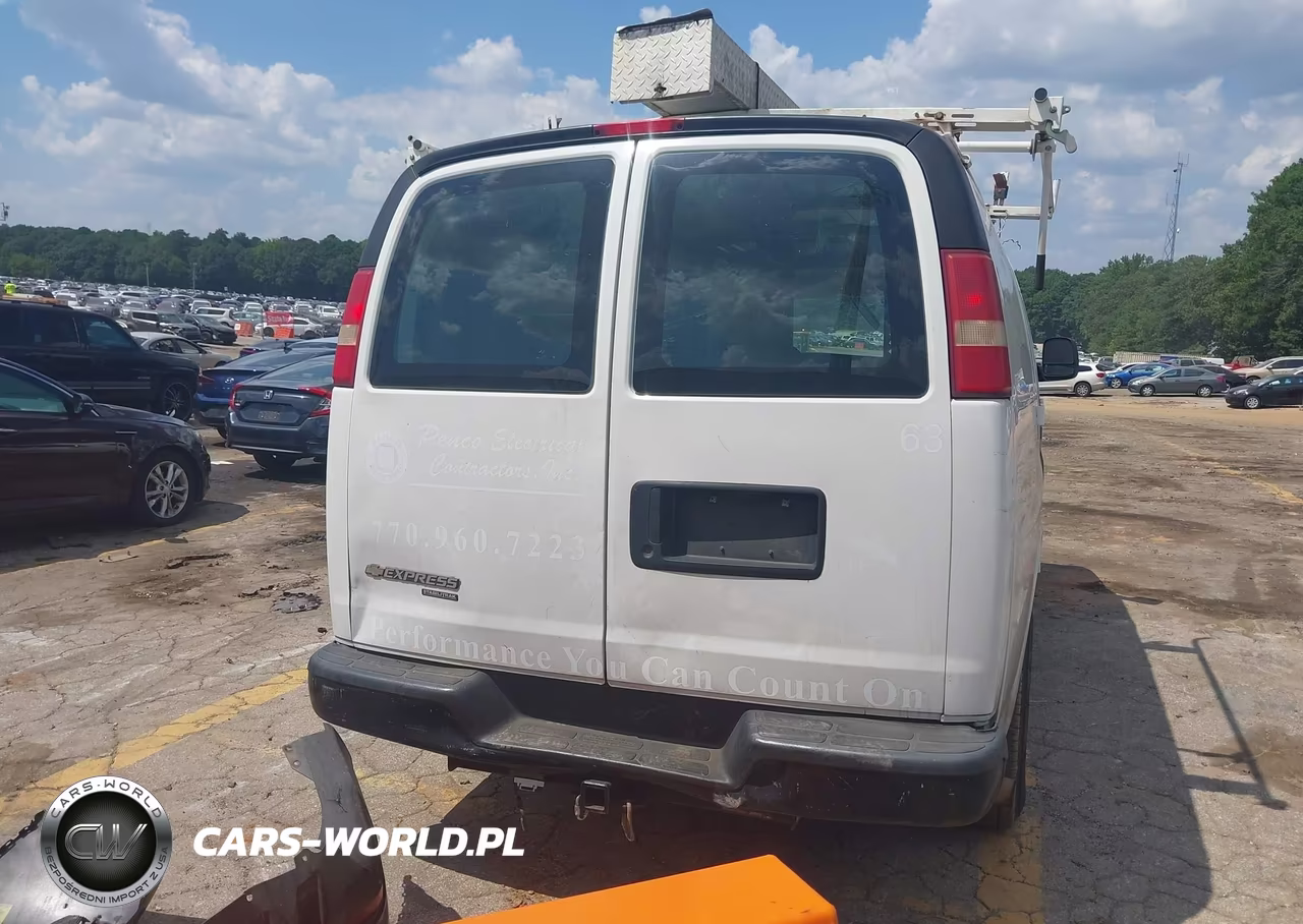 2015 Chevrolet Express 2500 Work Van VIN:1GCWGFCF6F1146446 - 16