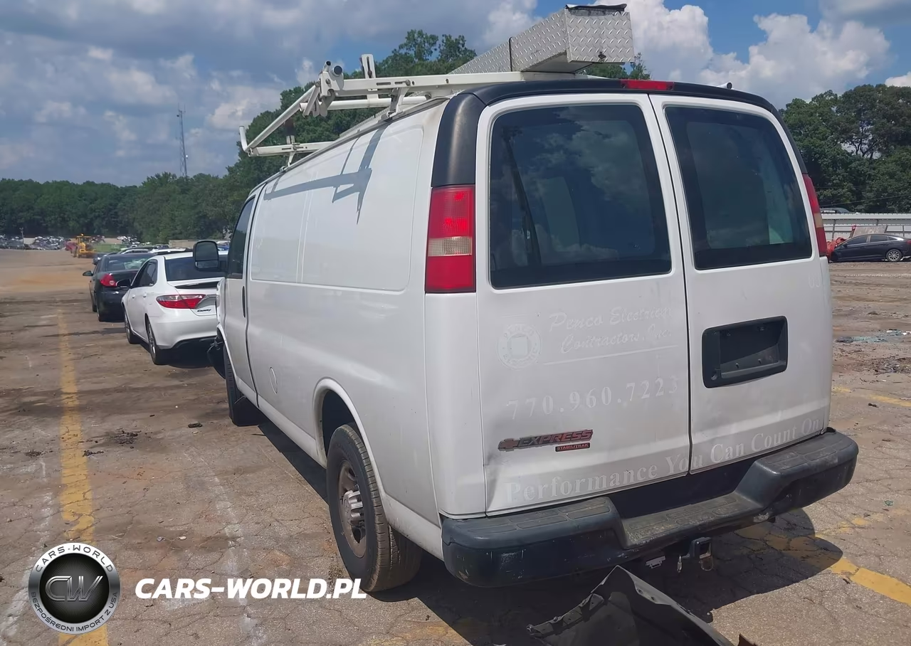 2015 Chevrolet Express 2500 Work Van VIN:1GCWGFCF6F1146446 - 3