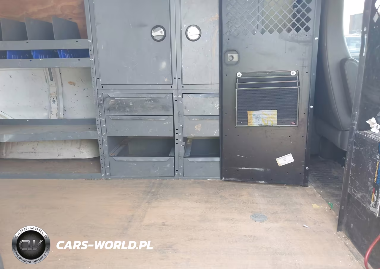 2015 Chevrolet Express 2500 Work Van VIN:1GCWGFCF6F1146446 - 8