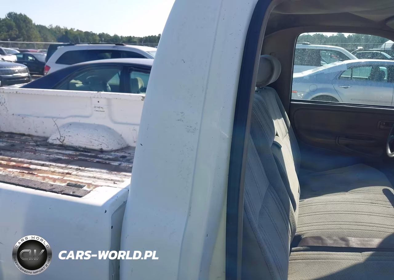 2004 Toyota Tundra VIN:5TBJN32114S442875 - 8