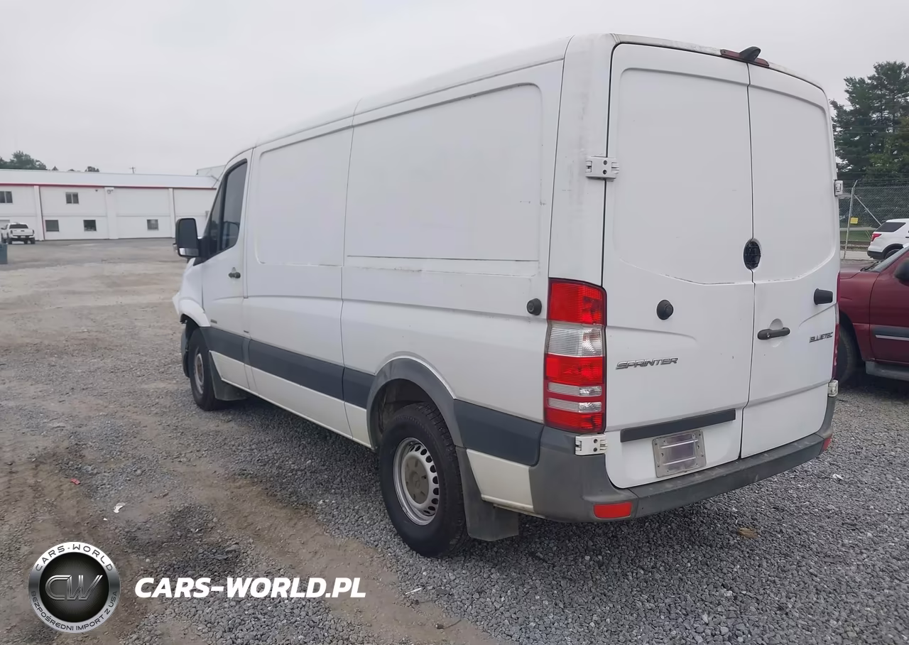 2014 Mercedes-Benz Sprinter 2500 Normal Roof VIN:WD3PE7CC1E5818517 - 3