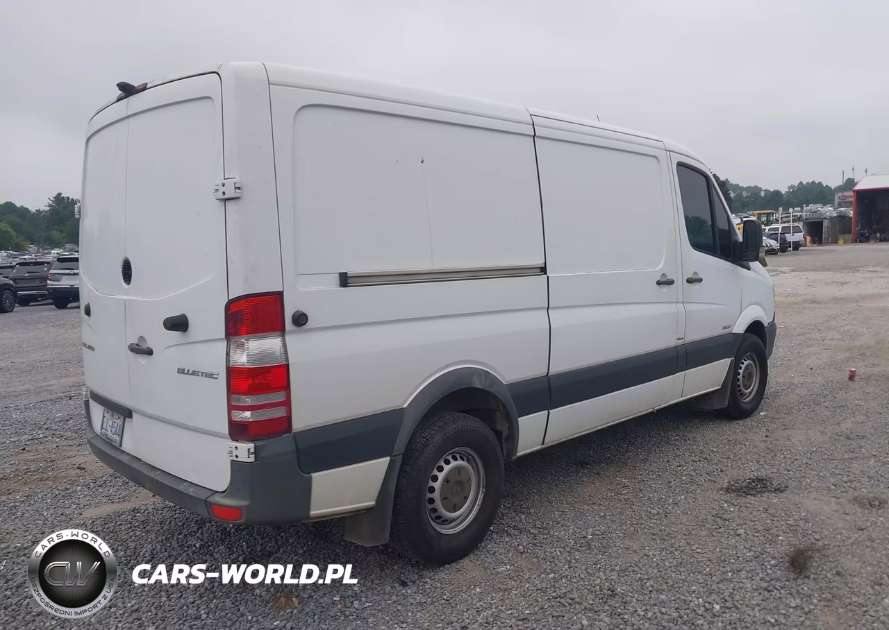 2014 Mercedes-Benz Sprinter 2500 Normal Roof VIN:WD3PE7CC1E5818517 - 4