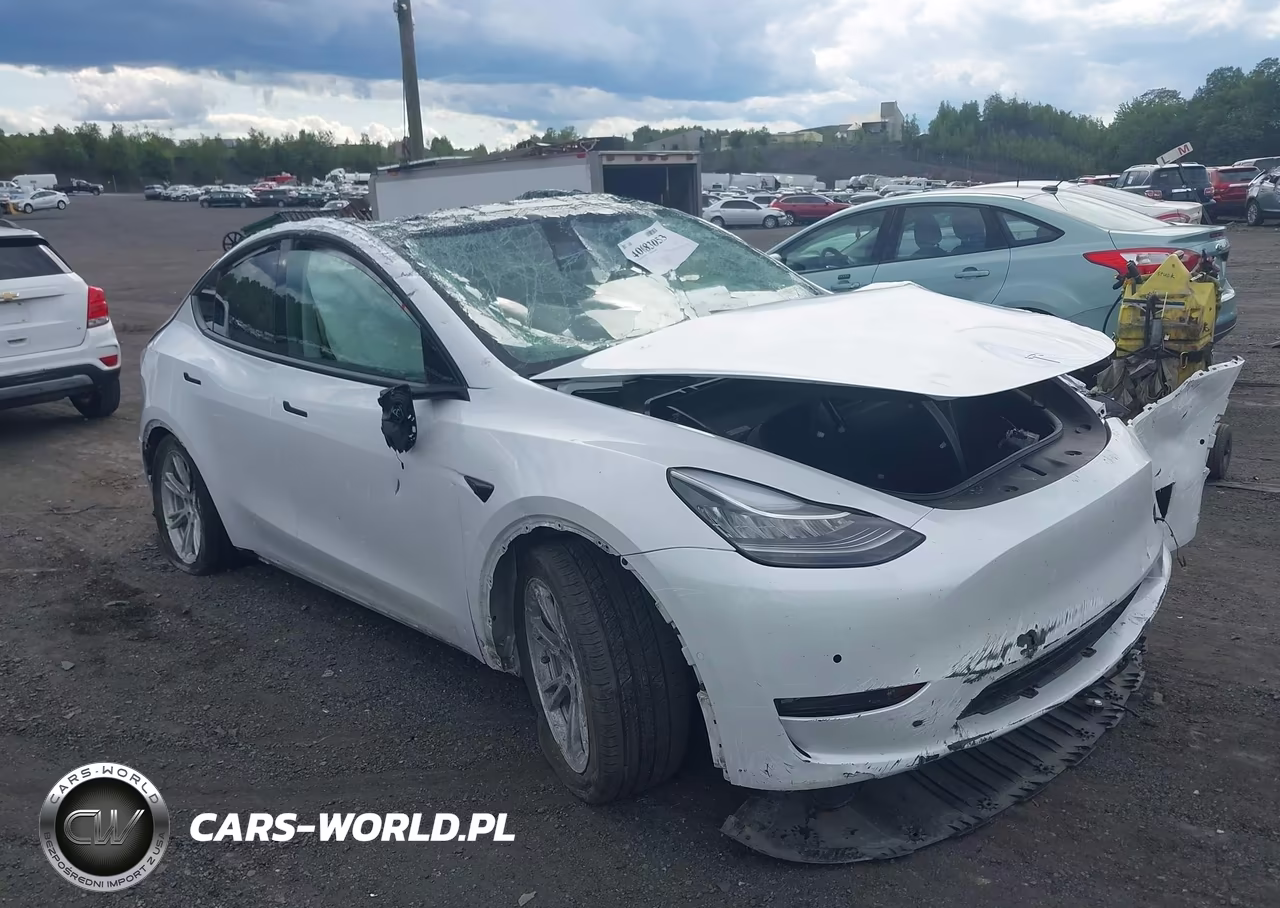 2022 Tesla Model Y Long Range Dual Motor All-Wheel Drive – zdjęcie 1 z 13
