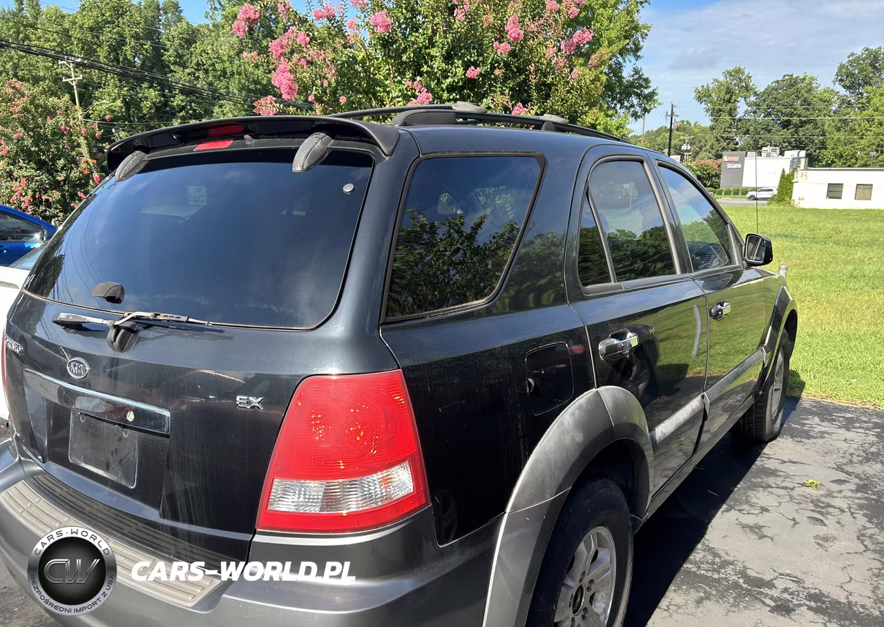 2003 Kia Sorento VIN:KNDJD733735061053 - 4