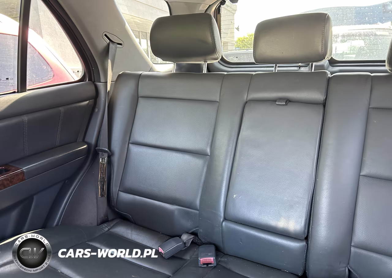 2003 Kia Sorento VIN:KNDJD733735061053 - 8