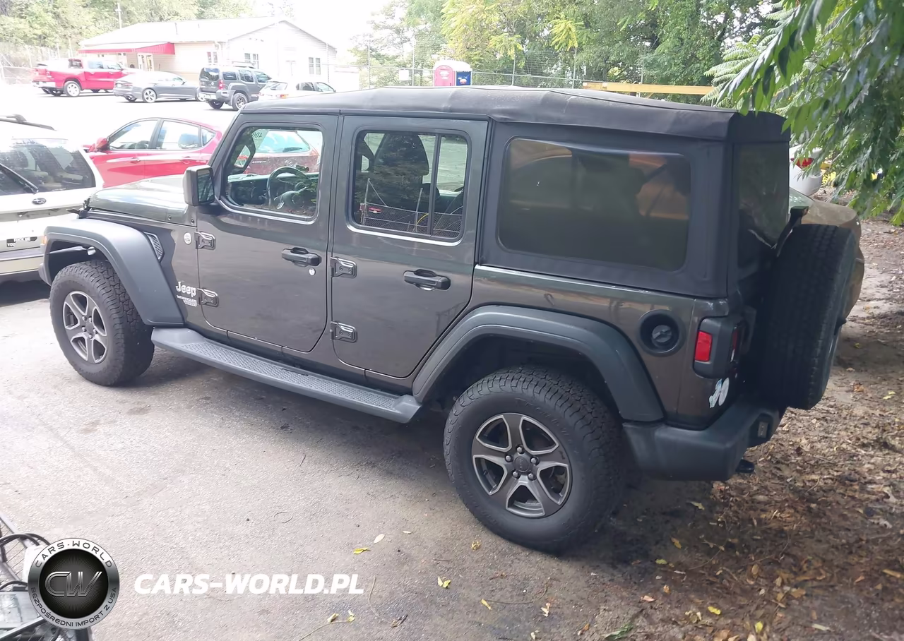 2018 Jeep Wrangler Unlimited Sport S 4X4 VIN:1C4HJXDG8JW170850 - 3