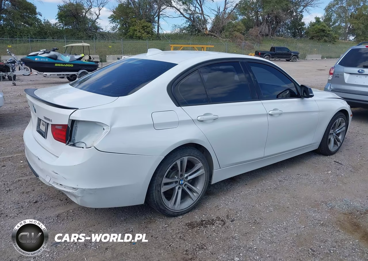 2014 BMW 328I xDrive VIN:WBA3B3C57EJ977800 - 4