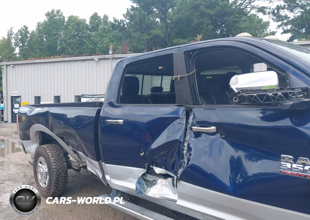 2013 Ram 3500 Laramie VIN:3C63R3JL4DG559556 - 11