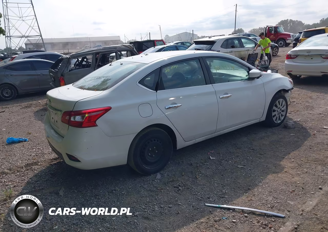 2018 Nissan Sentra S VIN:3N1AB7AP3JY259546 - 4