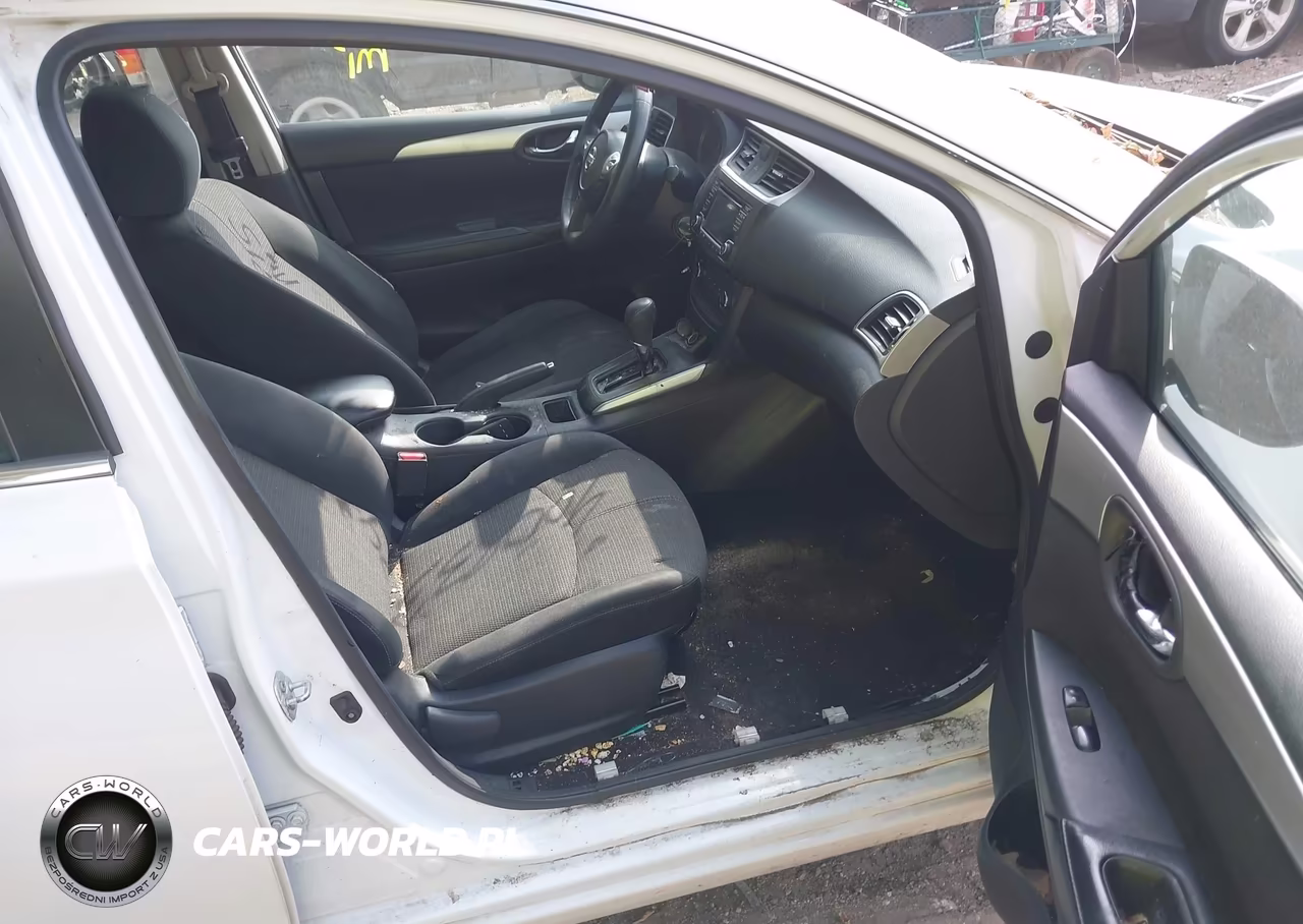 2018 Nissan Sentra S VIN:3N1AB7AP3JY259546 - 5