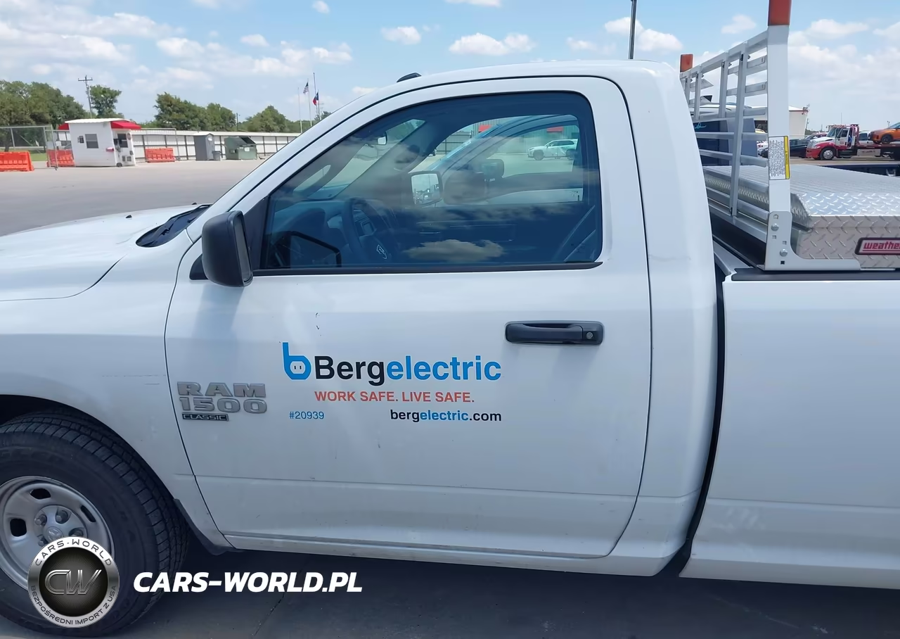 2022 Ram 1500 Classic Tradesman Regular Cab 4X2 8' Box VIN:3C6JR6DG8NG233753 - 14