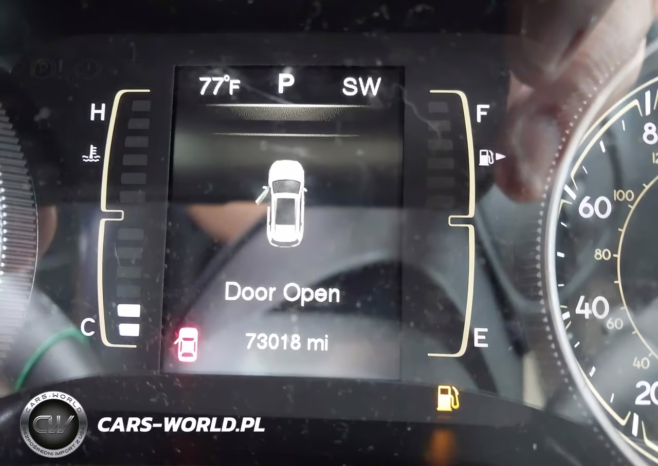 2016 Jeep Cherokee Latitude VIN:1C4PJLCB2GW135871 - 7