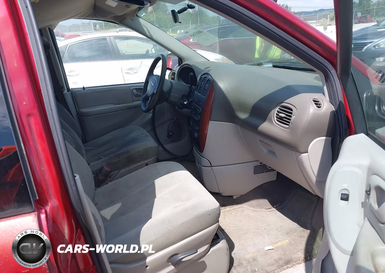 2007 Chrysler Town & Country VIN:1A4GJ45R47B270027 - 5