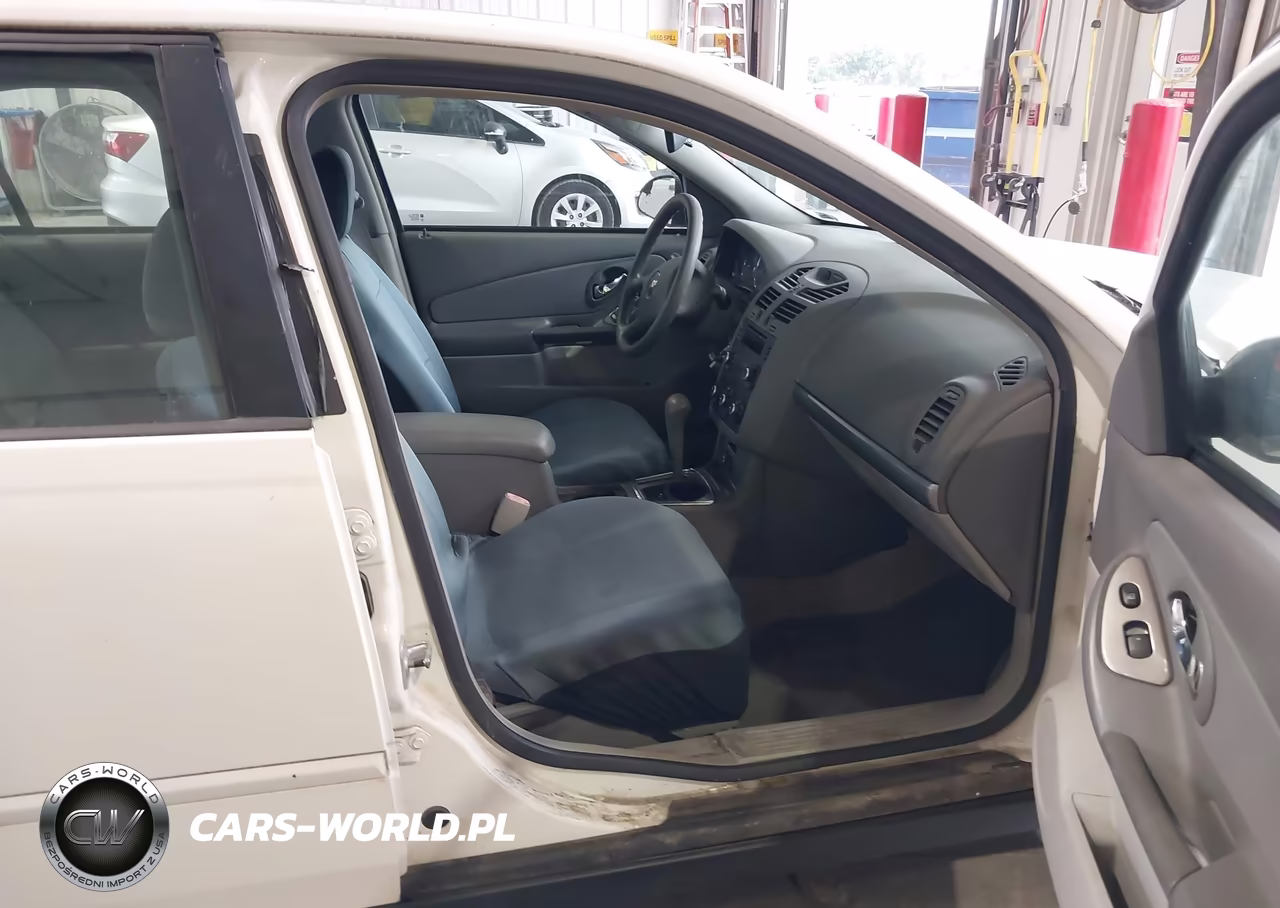 2008 Chevrolet Malibu Classic Ls VIN:1G1ZS58N28F102318 - 5