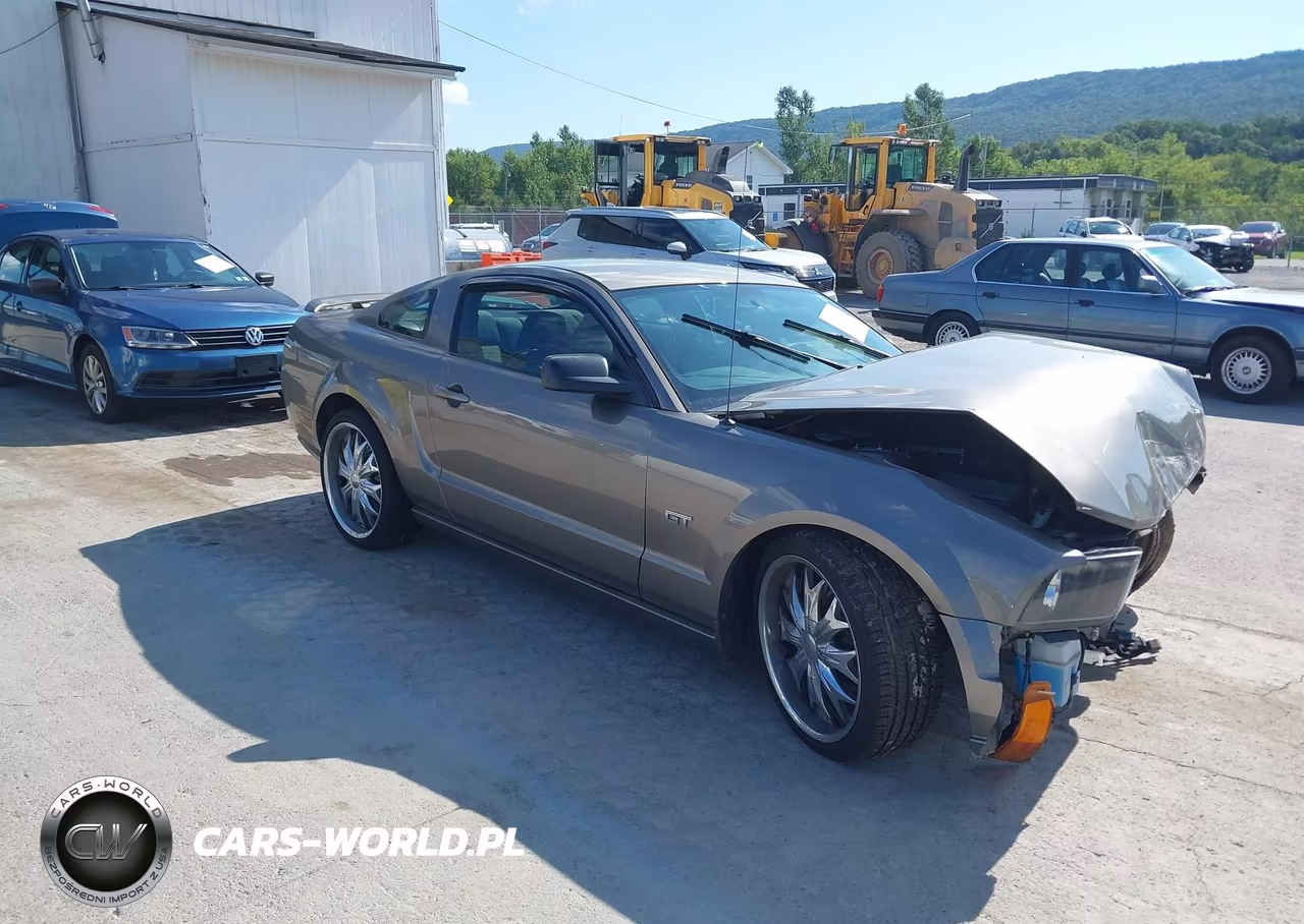 2005 Ford Mustang Gt Deluxe-Gt Premium – zdjęcie 1 z 17