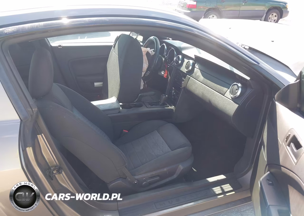 2005 Ford Mustang Gt Deluxe-Gt Premium VIN:1ZVFT82HX55234589 - 5
