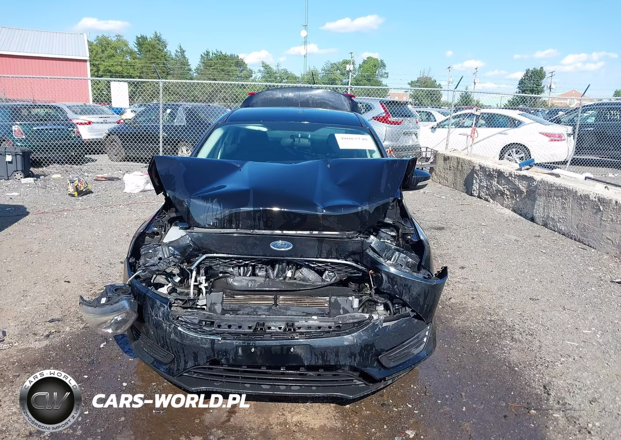 2017 Ford Focus Se VIN:1FADP3F2XHL323172 - 12