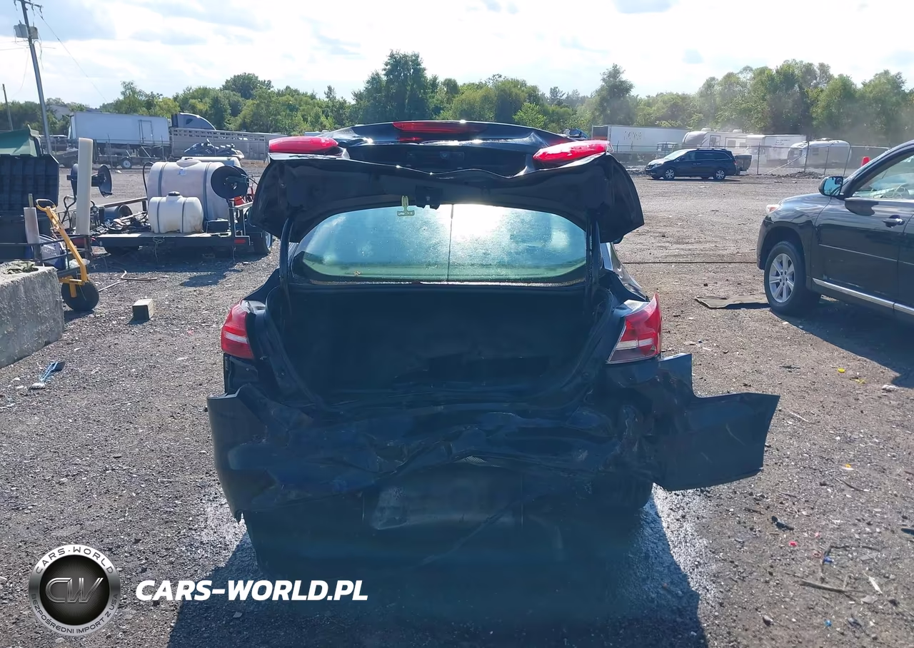 2017 Ford Focus Se VIN:1FADP3F2XHL323172 - 16