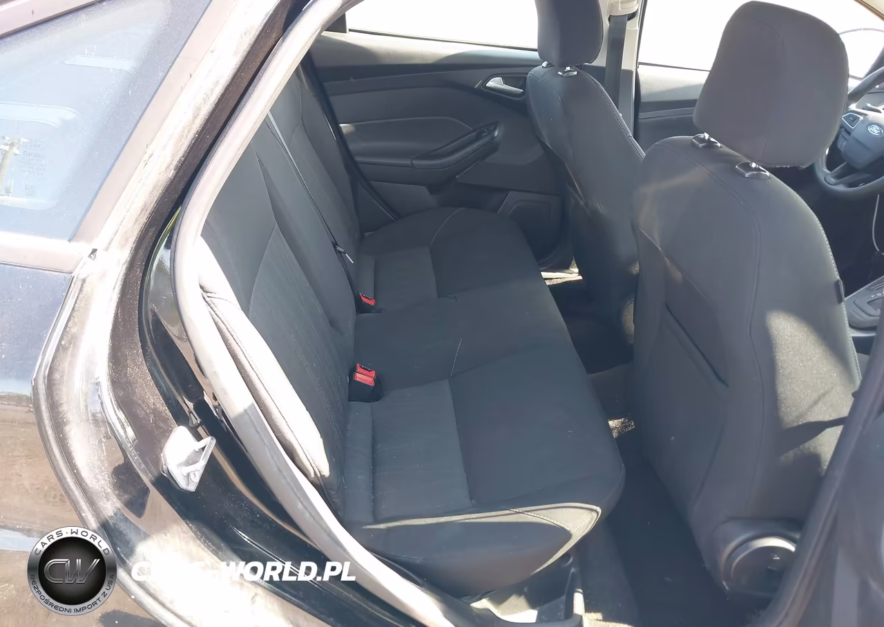 2017 Ford Focus Se VIN:1FADP3F2XHL323172 - 8