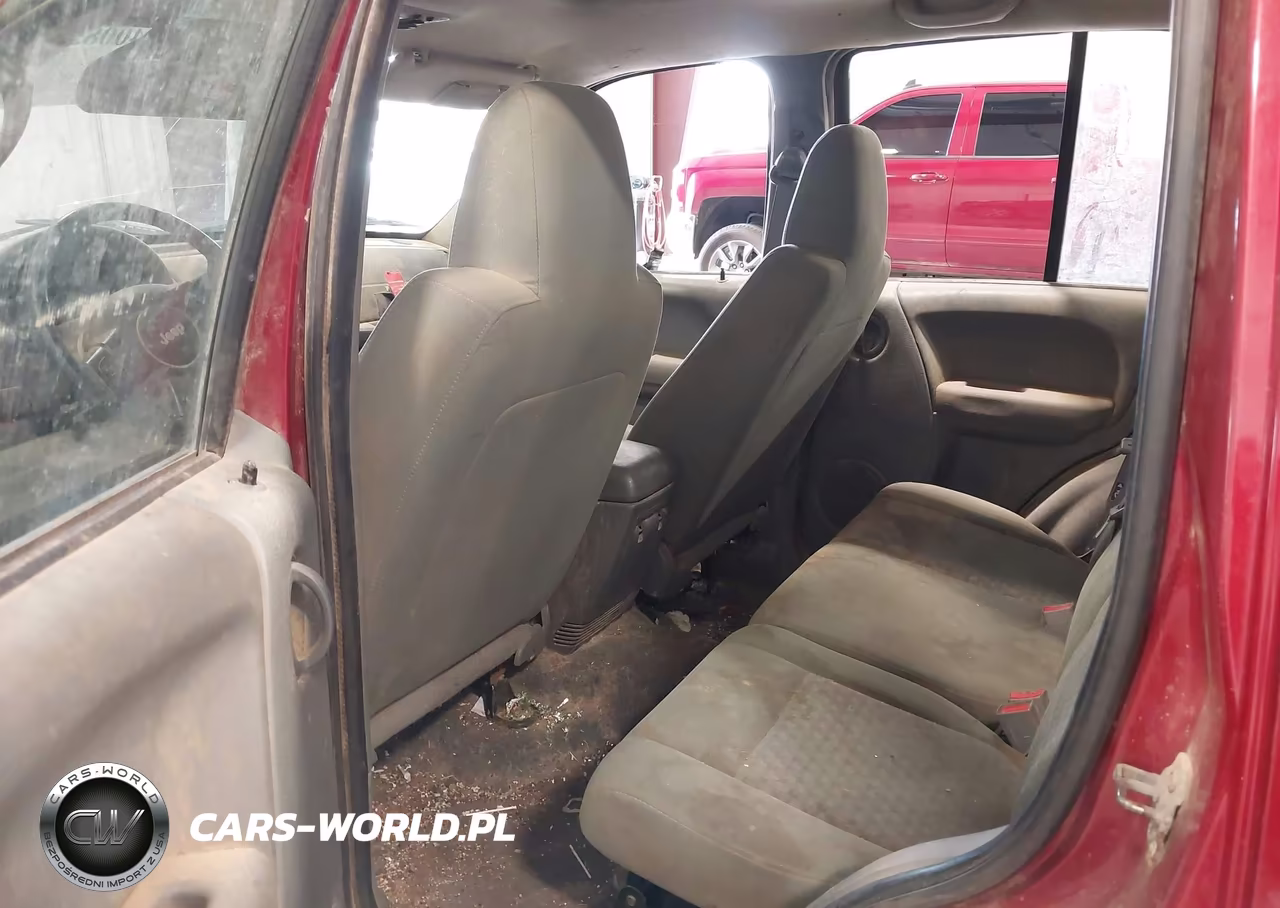 2007 Jeep Liberty Sport VIN:1J4GL48K77W646981 - 8