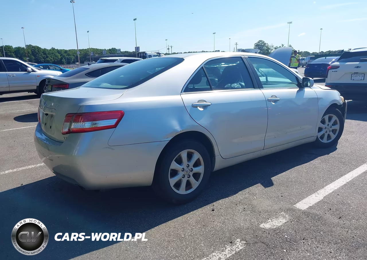 2011 Toyota Camry Le VIN:4T1BF3EK7BU758900 - 4