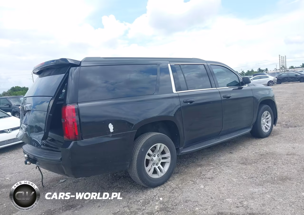 2017 Chevrolet Suburban Lt VIN:1GNSKHKCXHR174617 - 4