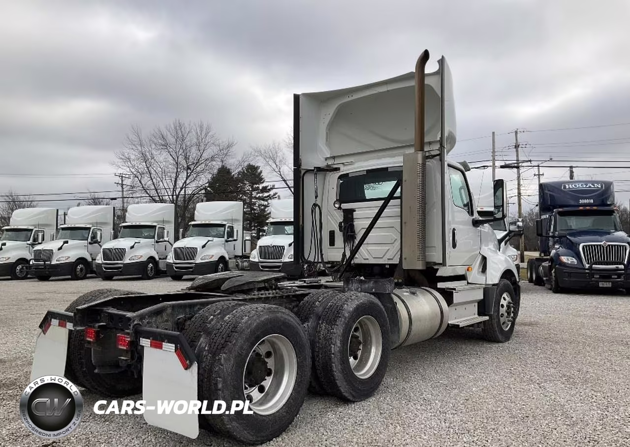 2018 International Lt VIN:3HSDZAPR1JN421310 - 4