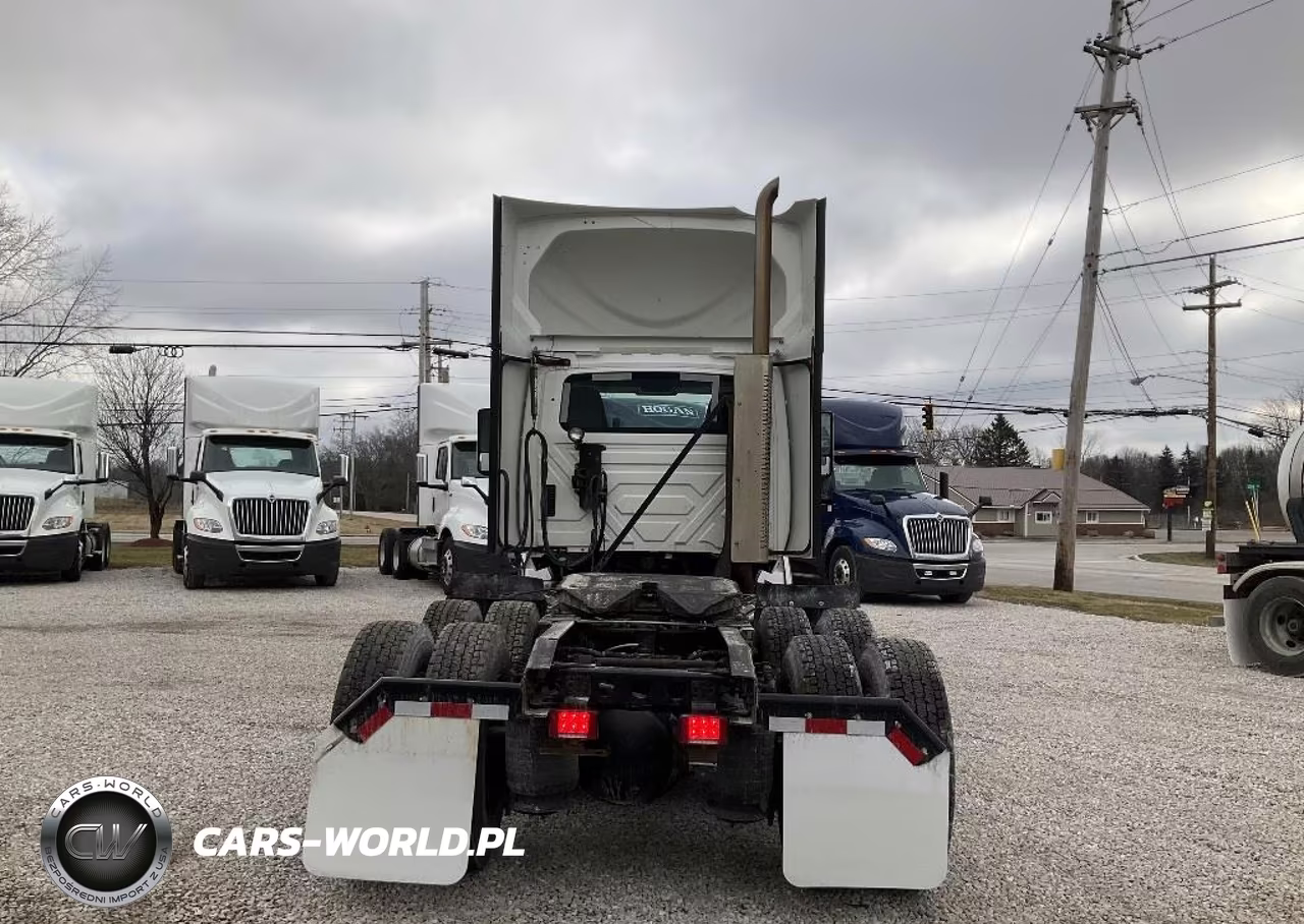 2018 International Lt VIN:3HSDZAPR1JN421310 - 8