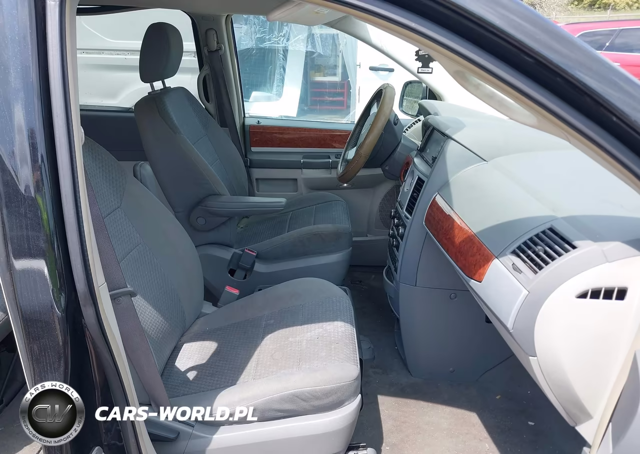 2009 Chrysler Town & Country Touring VIN:2A8HR54159R593939 - 5