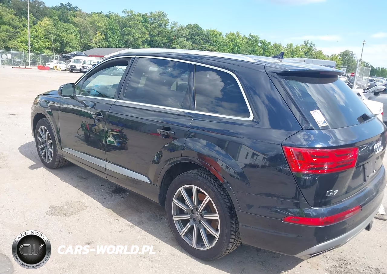 2017 Audi Q7 3.0T Premium VIN:WA1VAAF78HD016426 - 3