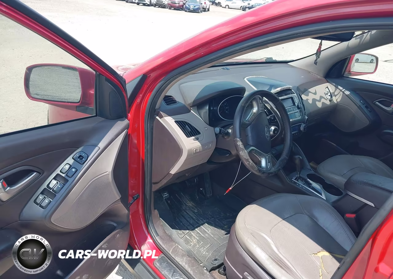 2011 Hyundai Tucson Limited VIN:KM8JU3AC5BU210104 - 13