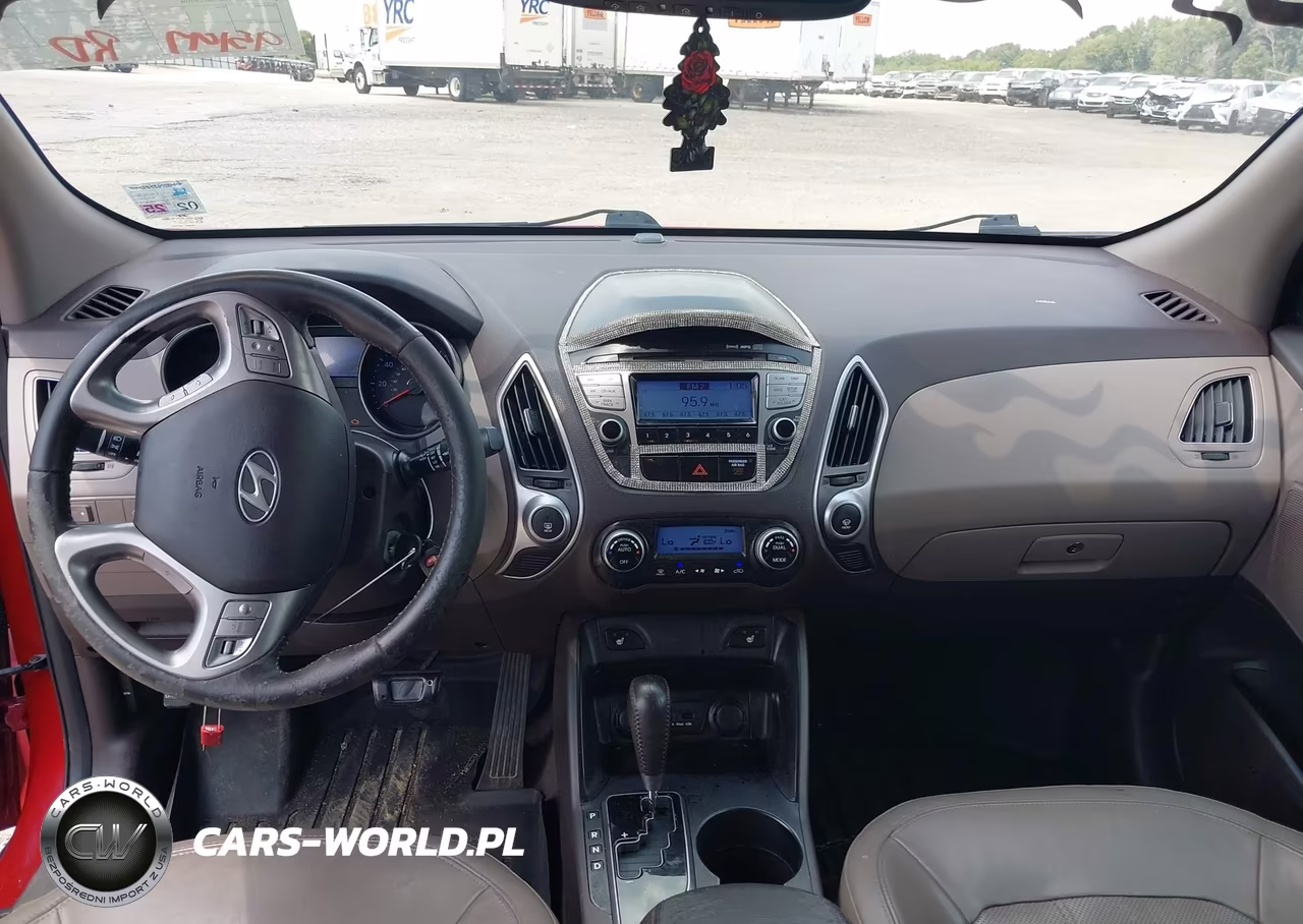 2011 Hyundai Tucson Limited VIN:KM8JU3AC5BU210104 - 15