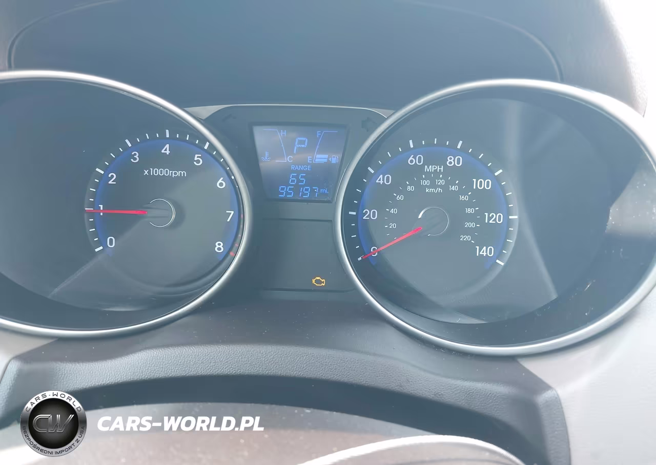 2011 Hyundai Tucson Limited VIN:KM8JU3AC5BU210104 - 7