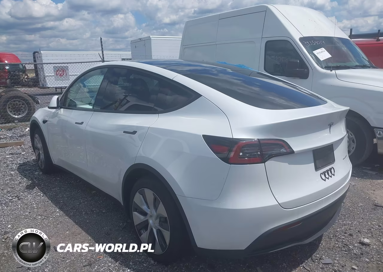 2023 Tesla Model Y Awd-Long Range Dual Motor All-Wheel Drive VIN:7SAYGDEE8PF797316 - 3