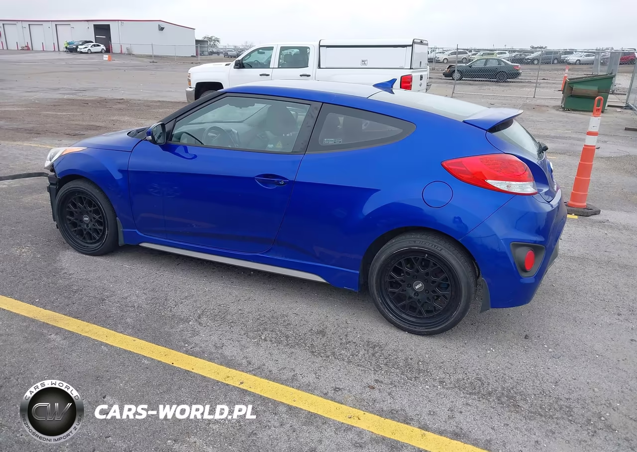 2015 Hyundai Veloster Turbo VIN:KMHTC6AE8FU222767 - 3