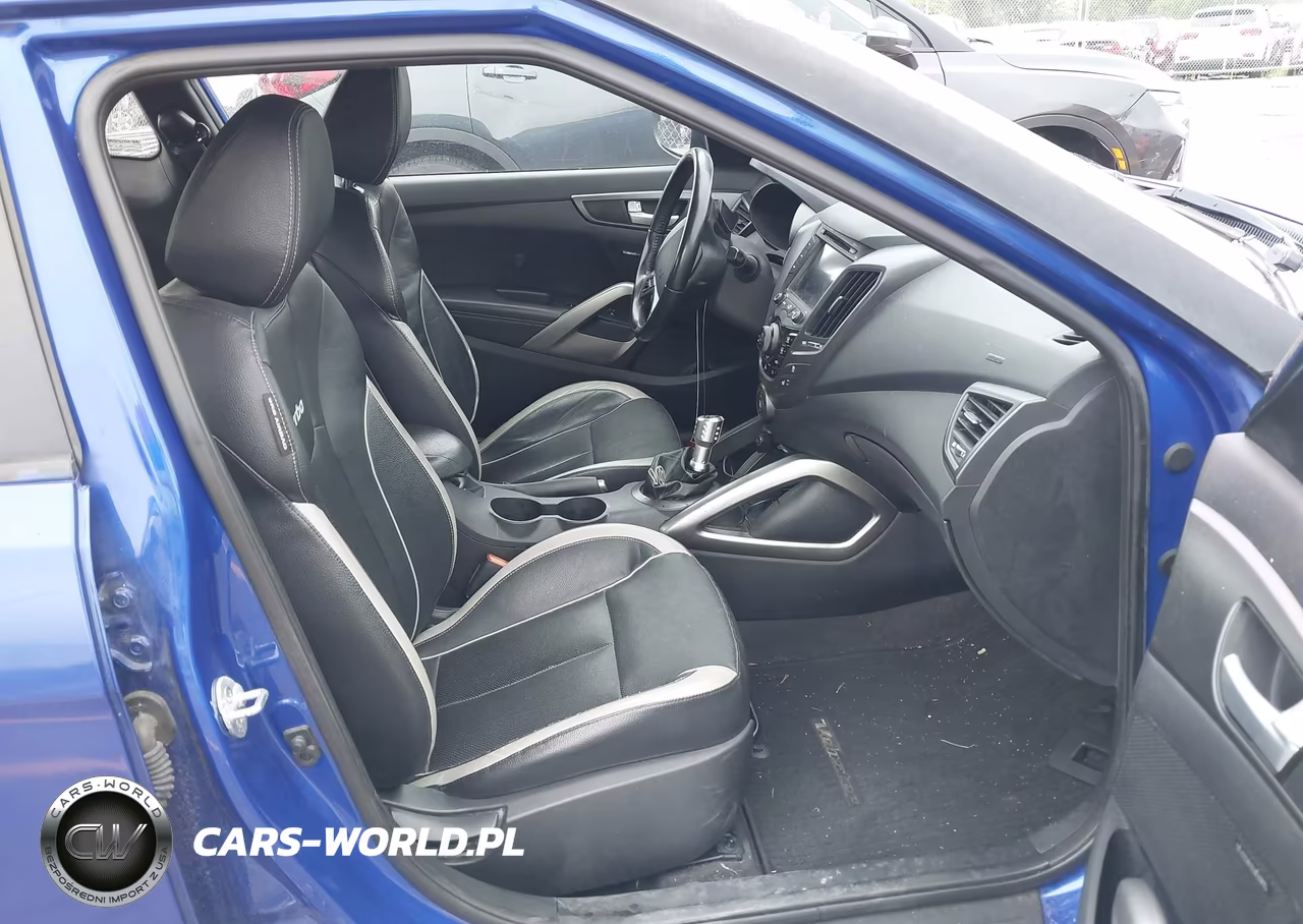 2015 Hyundai Veloster Turbo VIN:KMHTC6AE8FU222767 - 5