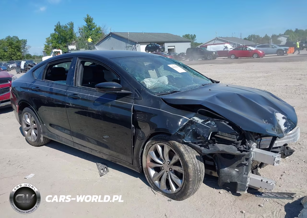2015 Chrysler 200 S – zdjęcie 1 z 13