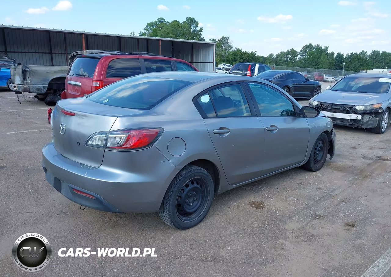 2011 Mazda Mazda3 I Sport VIN:JM1BL1UF9B1408496 - 4