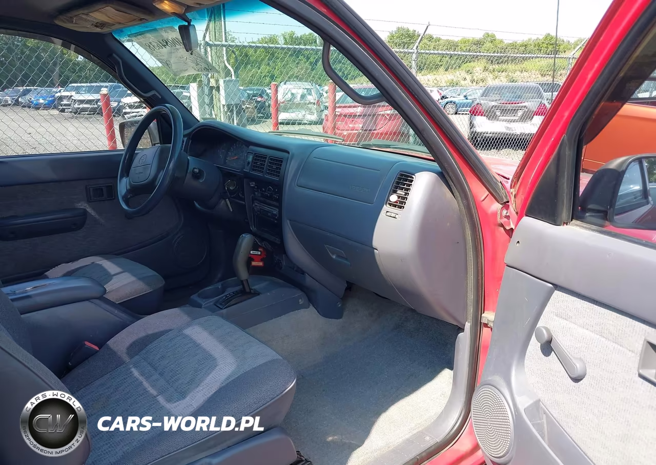 1999 Toyota Tacoma Prerunner VIN:4TANM92N8XZ553195 - 5