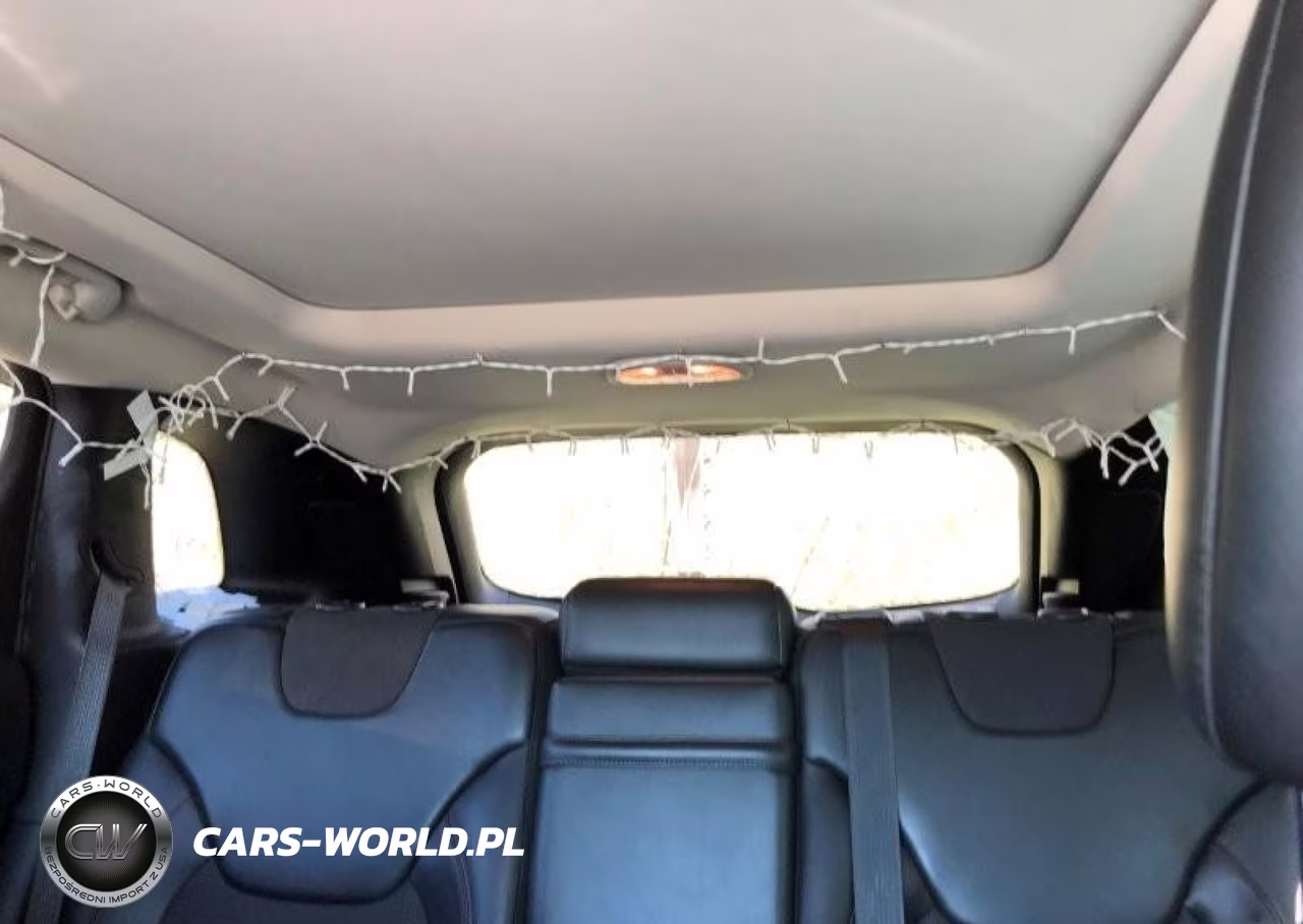2001 Freightliner Chassis M Line Walk-In Van VIN:4UZAANBW21CH53060 - 13