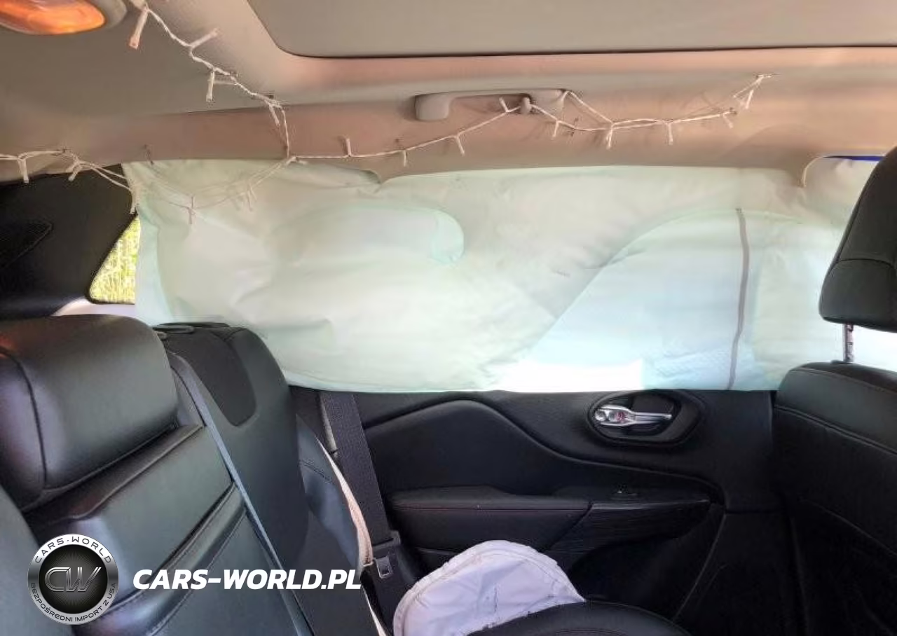 2001 Freightliner Chassis M Line Walk-In Van VIN:4UZAANBW21CH53060 - 15