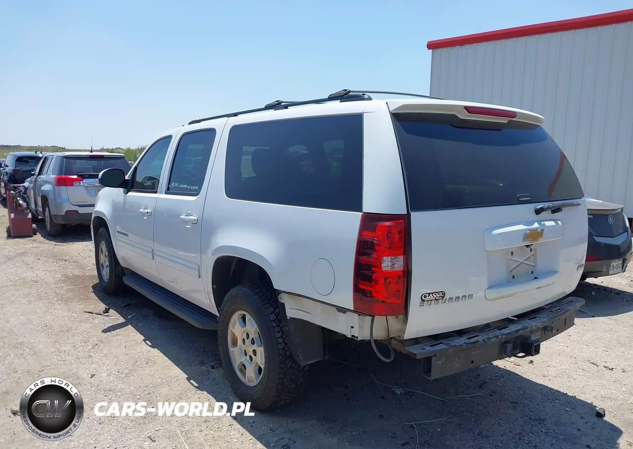 2012 Chevrolet Suburban 1500 Ls VIN:1GNSCHE08CR276313 - 3