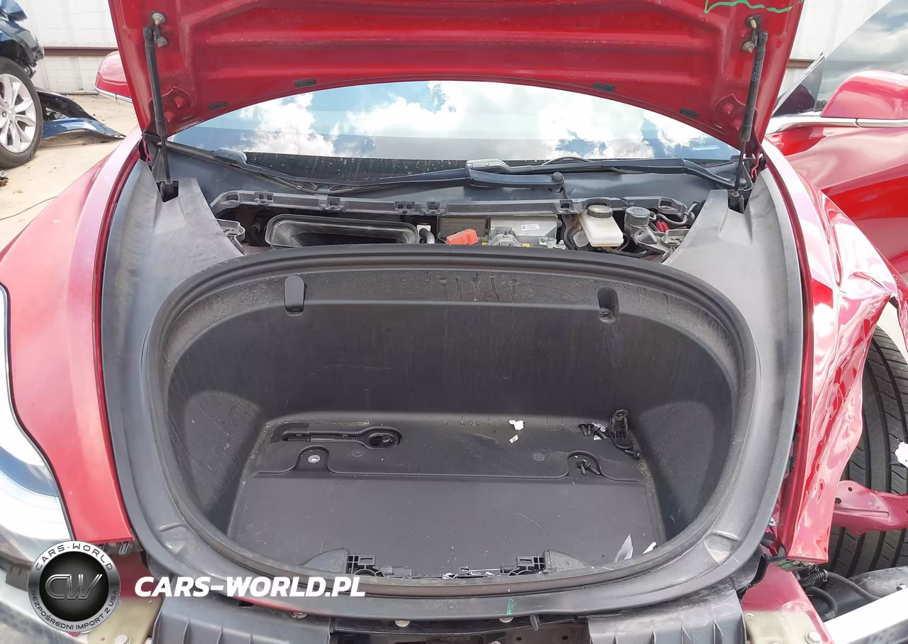 2019 Tesla Model 3 VIN:5YJ3E1EB0KF442070 - 10