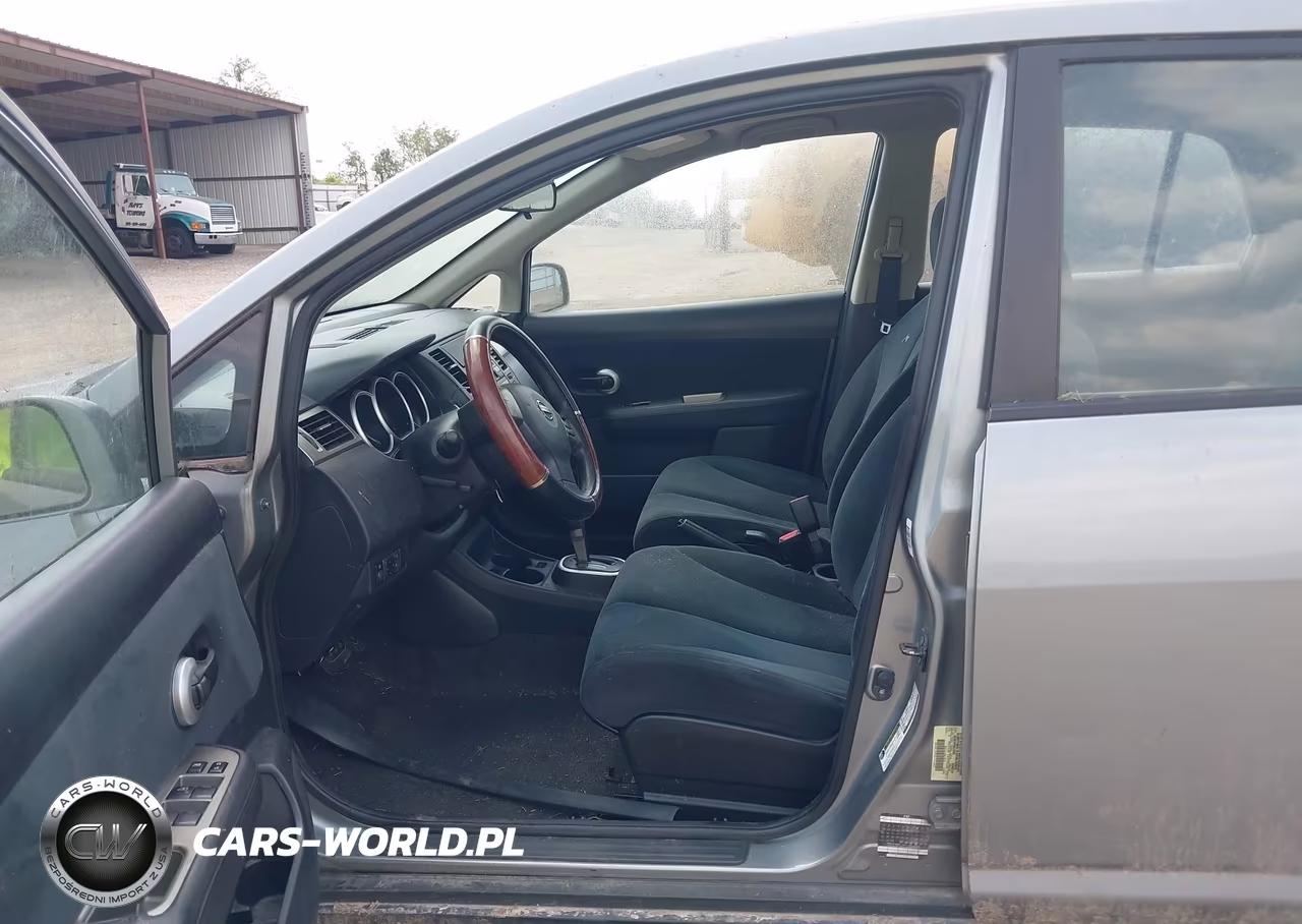 2010 Nissan Versa 1.8S VIN:3N1BC1AP5AL416165 - 13