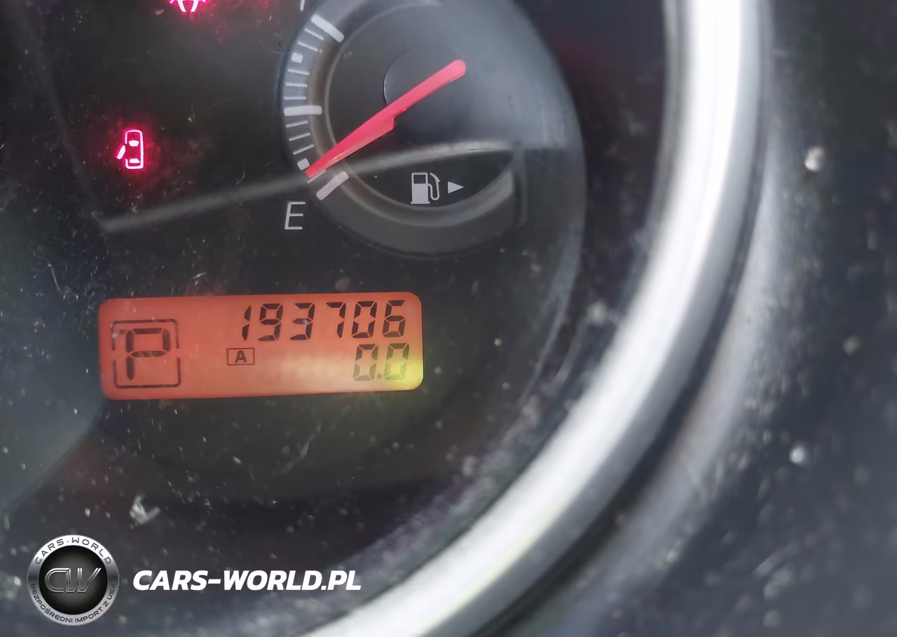 2010 Nissan Versa 1.8S VIN:3N1BC1AP5AL416165 - 7