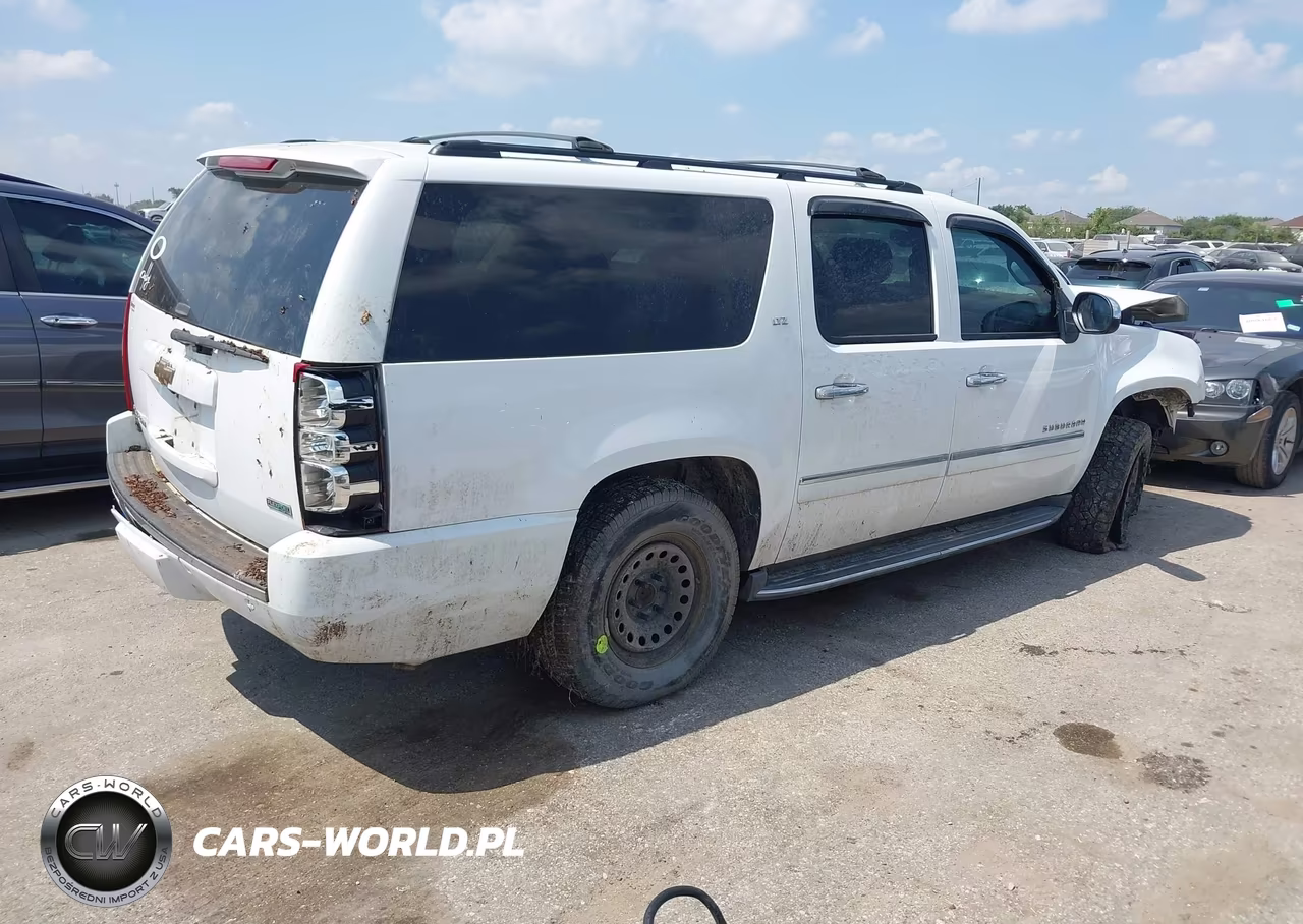 2010 Chevrolet Suburban 1500 Ltz VIN:1GNUKKE38AR196588 - 4