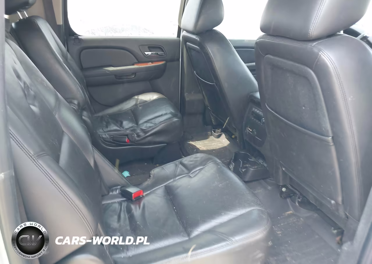 2010 Chevrolet Suburban 1500 Ltz VIN:1GNUKKE38AR196588 - 8